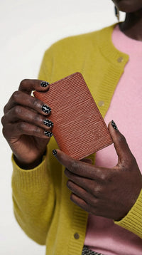 Louis Vuitton Porte-Carte Cuir Épi