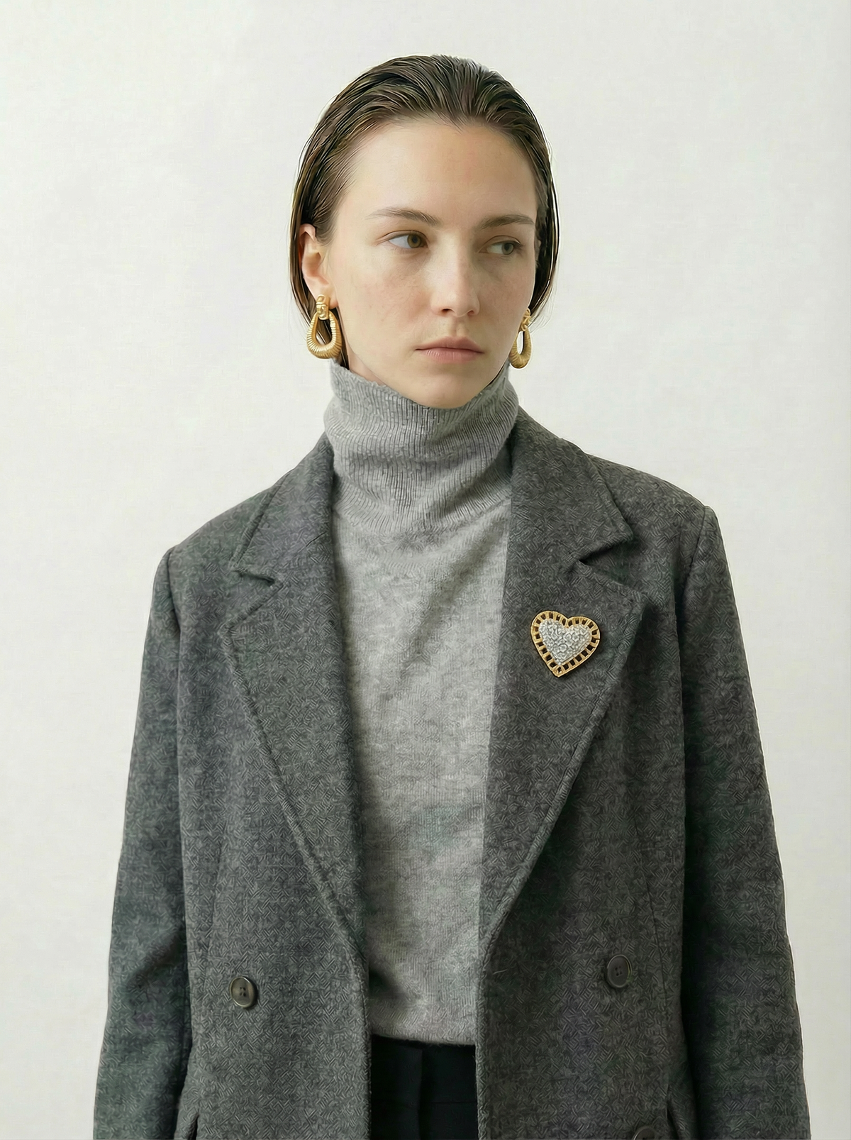 Nina Ricci Vintage Gold-Plated Heart Brooch with Pavé Crystals