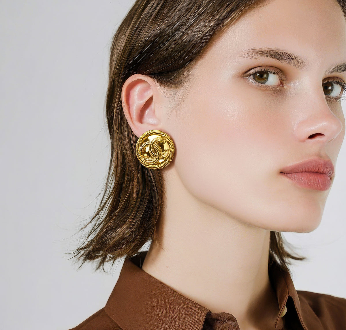 Chanel Vintage 1993 Gold-Plated Clip-On Earrings