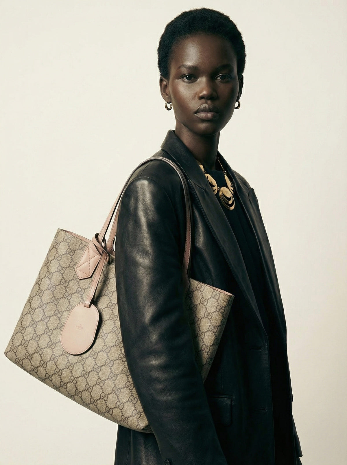 Tote MM Gucci Réversible GG Supreme