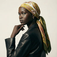 Foulard Salvatore Ferragamo Motif Floral et Animalier