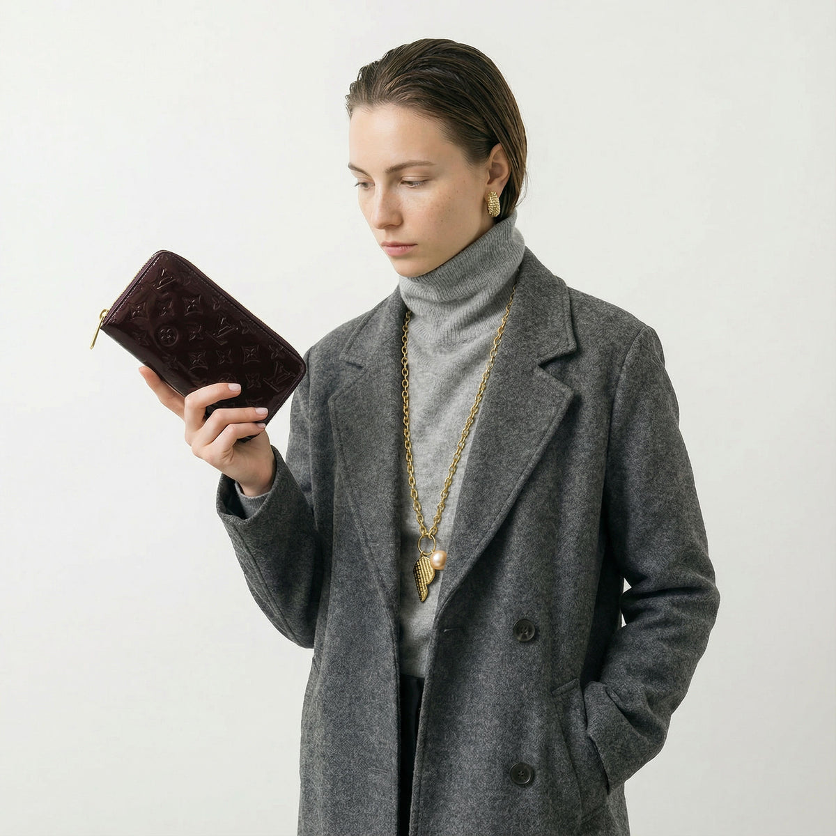 Portefeuille Zippy Louis Vuitton Cuir Vernis Bordeaux – Monogramme Embossé