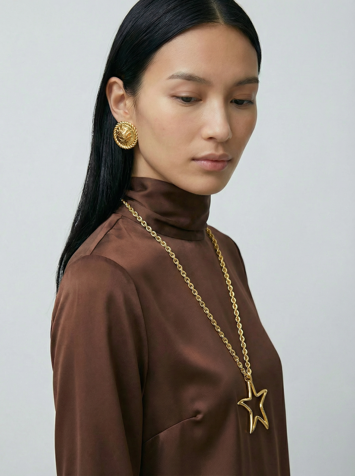 Givenchy Vintage Gold Star Pendant Sautoir Necklace