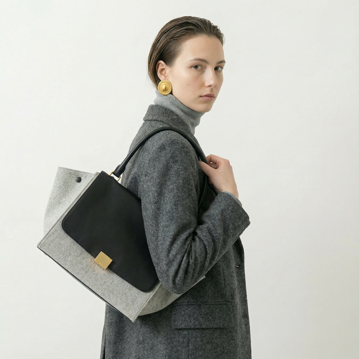 Sac trapèze Celine en cuir lisse noir et laine feutrée grise