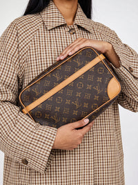 Pochette Louis Vuitton Compiègne 28